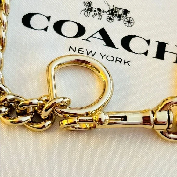 💰SOLD💰Coach Gold Wallet Strap/ Swag Bag Charm/ Keychain/ Bracelet - Picture 5 of 8
